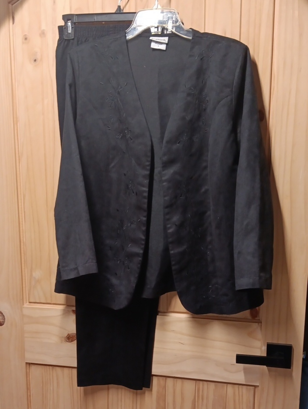 BonWorth Womens Black Embroidered Open-Front Jacket And Pants EUC